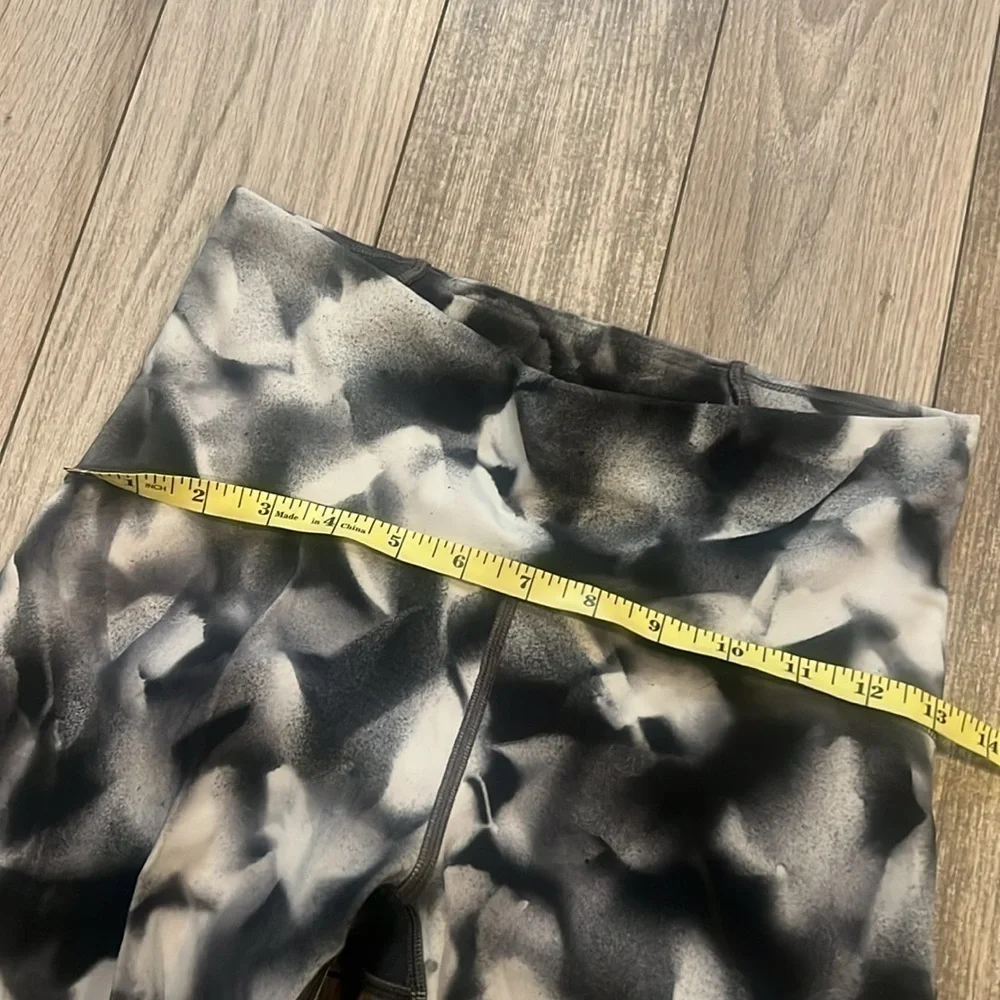 Lululemon Train Times 7/8 Pant 25” Interlaced Starlight Black / Black